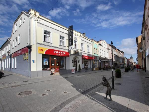 Lew Hostel Inowroclaw Ngoại thất bức ảnh